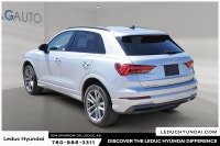 2022 Audi Q3 Komfort quattro Experience the Audi Q3 Komfort with only 61343 km on the odometer. Fini... (image 3)