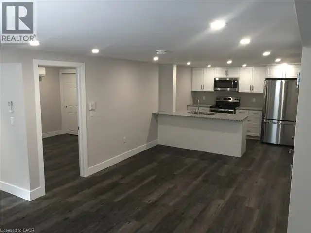 805 ROCKWAY Drive Kitchener, Ontario in Houses for Sale in Kitchener / Waterloo - Image 10
