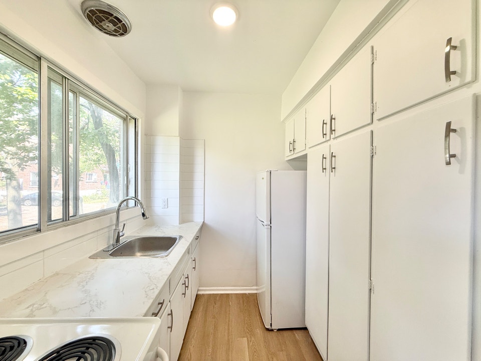 2 et demi à louer - Dorval - Électroménager inclus + WIFI 3