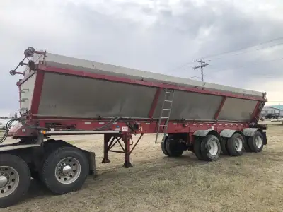 www.knullent.com 2006 ABS 37’ live bottom trailer 11:00 X 22.5 tires on steel unimount wheels All ne...