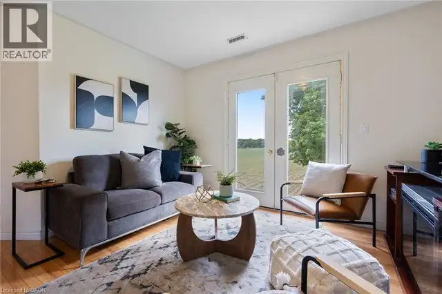 1652 OLD HIGHWAY 24 Waterford, Ontario in Houses for Sale in Norfolk County - Image 18