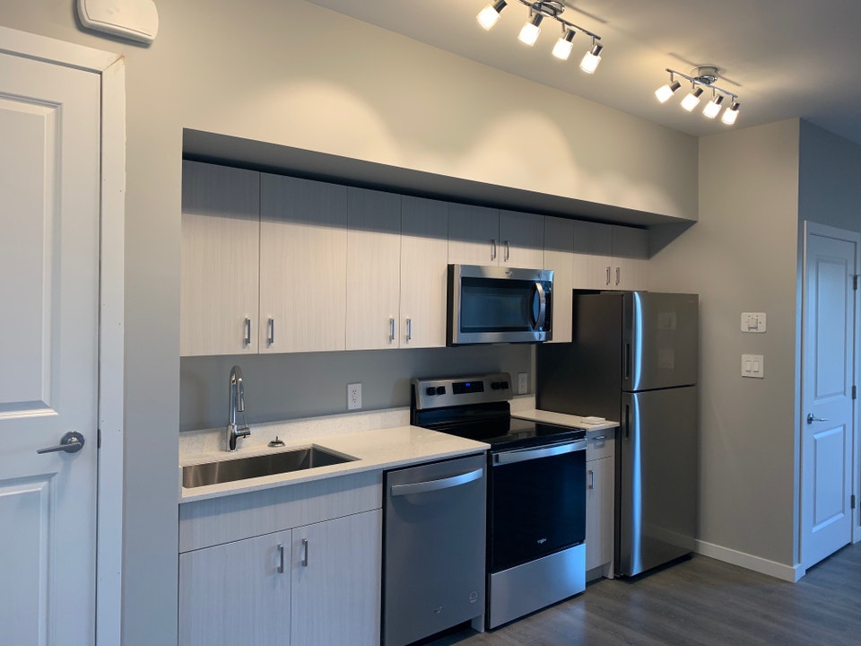 Element Townhomes in Prairie Pointe - Studio Townhome House for 4