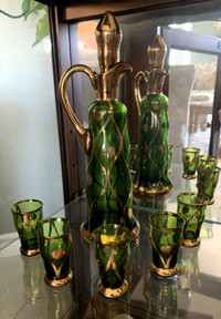 Venetian Green Glass and Gold Cocktail Decanter w/5 Glasses