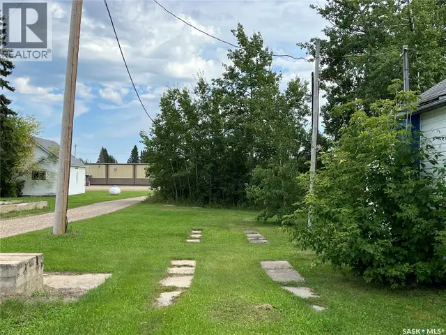 105 1st AVENUE S Dorintosh, Saskatchewan in Land for Sale in Meadow Lake - Image 4