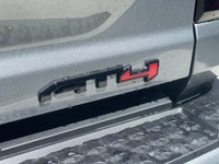 AMVIC Licensed Dealer 11.3 Diagonal GMC Premium Infotainment | 2.7L TurboMax Engine | Nightfall Esse... (image 6)