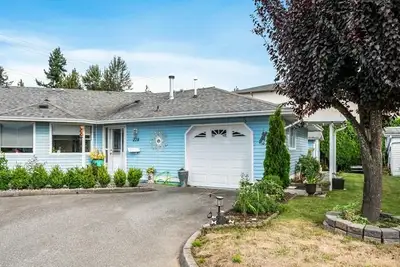 Best corner of Cottonwood Village! This spacious 2-bed, 2-full bath END UNIT rancher-style home is l...