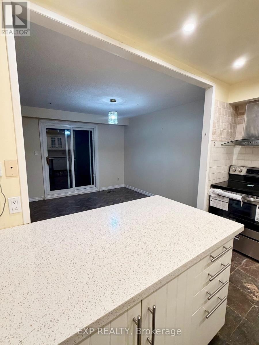 UPPER - 119 INGLESIDE DRIVE Kitchener, Ontario 5