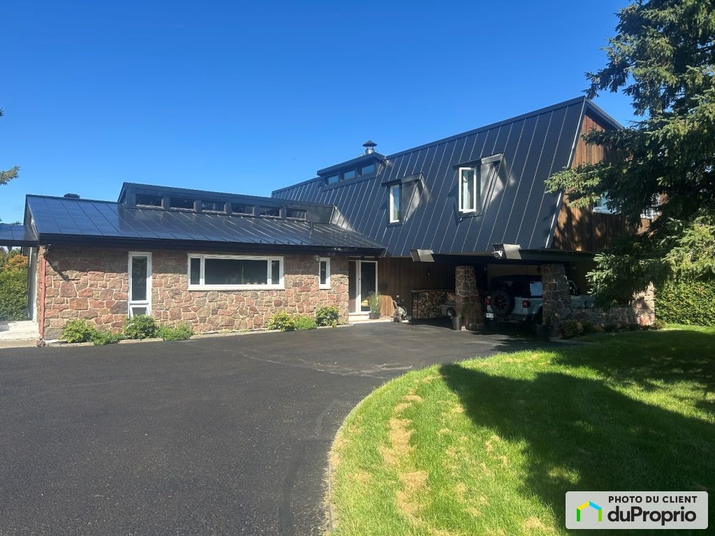 $889,000 - 2 Storey for sale in Beaumont — photo 1