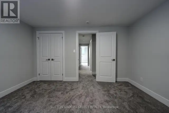 19 LOIS COURT Lambton Shores (Grand Bend), Ontario in Houses for Sale in Grand Bend - Image 35