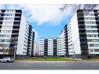 Gloucester Apartments are close to it all! Located at Gloucester Street and Jarvis Street, these apa... (image 7)