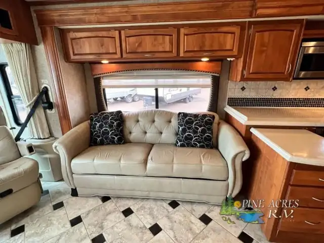 2009 Holiday Rambler Endeavor 41 PDQ 062,221 Miles in RVs & Motorhomes in Moncton - Image 28