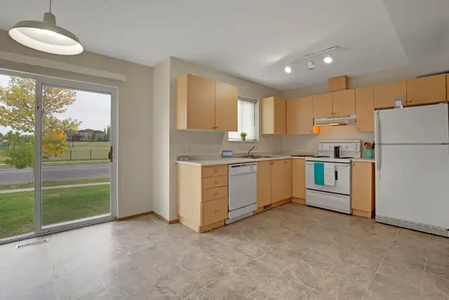 2 Bed x 1 Bath Apartment for Rent on Highland Blvd W. | $1355.00 in Long Term Rentals in Lethbridge - Image 12