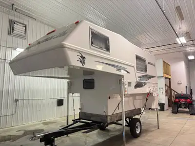 This 2014 Northern Lite 10-2 CDSV is in beautiful condition. Built in Kelowna, BC, this is an 8-foot...