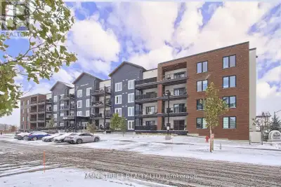 Welcome to 20 Koda Street, Unit 402, a stunning top-floor condo in the heart of Barrie offering 1,46...