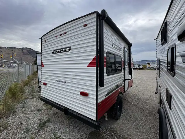 2026 ,Sun Lite,Sunset Park RV 13BD LTD in Travel Trailers & Campers in Kamloops - Image 3