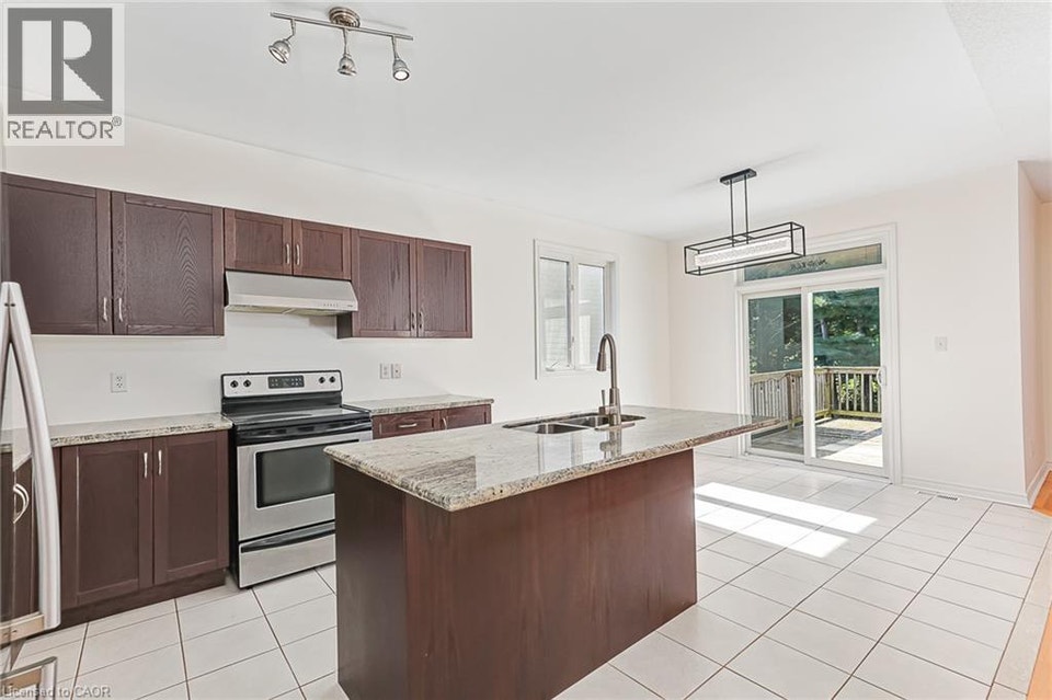 78 WHITE SANDS Way Wasaga Beach, Ontario 2