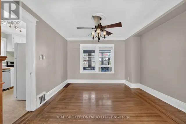 72 HOUGHTON AVENUE S Hamilton (Delta), Ontario in Houses for Sale in Hamilton - Image 12