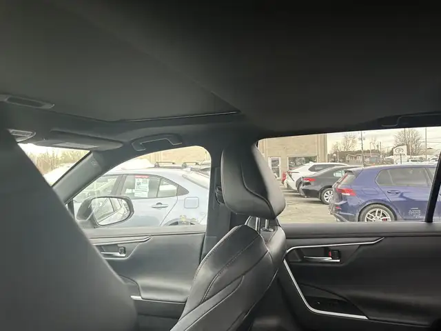 Toyota RAV4 Prime XSE TI 2021 à vendre in Cars & Trucks in Granby - Image 13