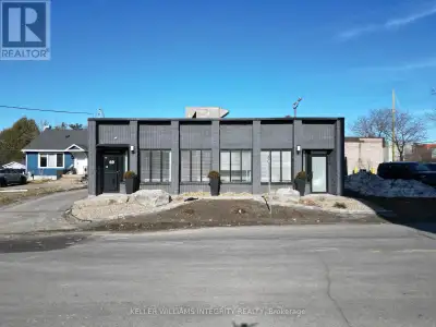 Individual offices for lease in a stunning office building located in the West end of Ottawa. Rent o...