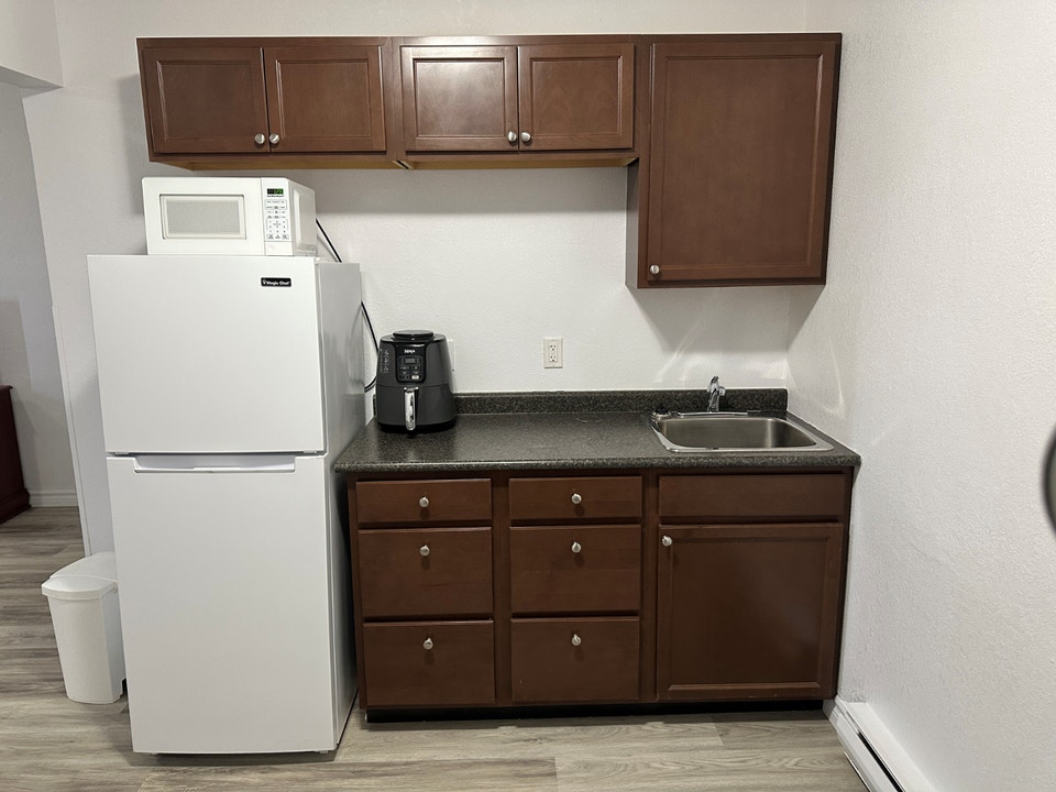 Studio Apt Furnished as Hotel Suite 3