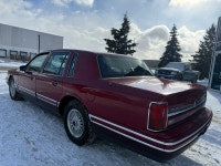 Alexander The Great Inc. 2695 Durante Way Milton, ON, L9T 5J1 Phone: 416-839-1558 1994 LINCOLN TOWN... (image 8)
