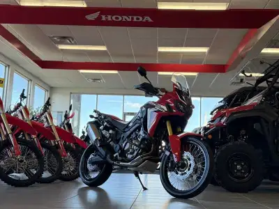 One Owner, super clean bike! Looks almost like brand new. Customer wasn't using it so it got traded...