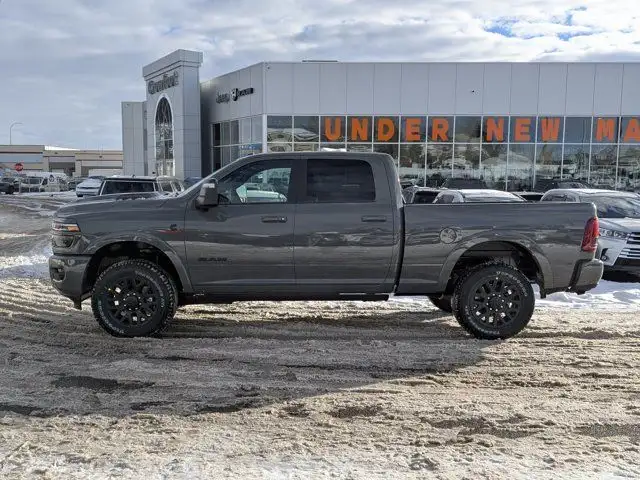 2026 Ram 3500 Limited - NIGHT EDITION - 5TH W & GOOSENECK PREP in Cars & Trucks in Calgary - Image 6