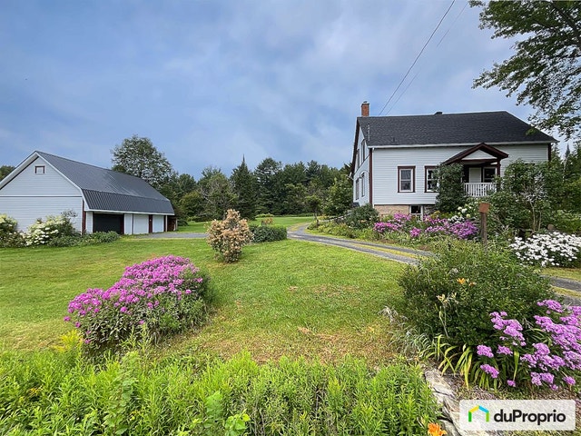$849,000 - 2 Storey for sale in Lac-Brome — photo 1