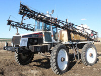 PARTING OUT: Willmar 765 Sprayer (Parts & Salvage)