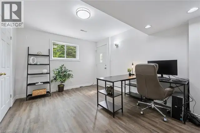 168 BREWERY Street Baden, Ontario in Houses for Sale in Kitchener / Waterloo - Image 32