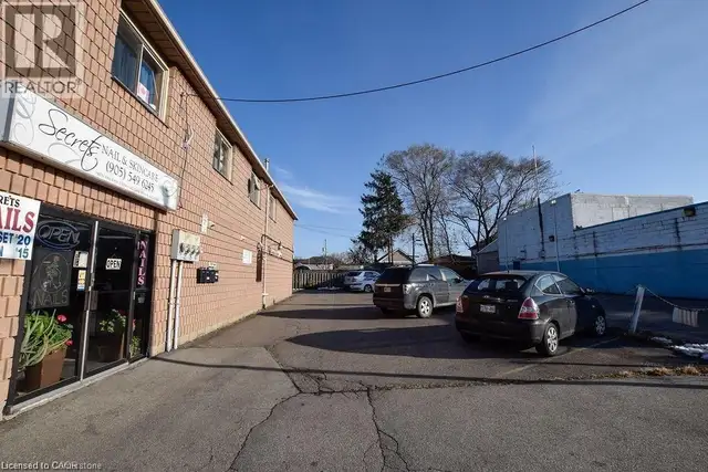 120 PARKDALE Avenue N Unit# Office 1 Hamilton, Ontario in Commercial & Office Space for Rent in Oakville / Halton Region - Image 5