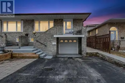 Location! Location! Fully Renovated with Open Concept A Masterpiece Home for Large Families. Spaciou...