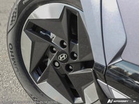 This Hyundai Kona Electric has a durable Electric engine powering this Automatic transmission. *This... (image 7)