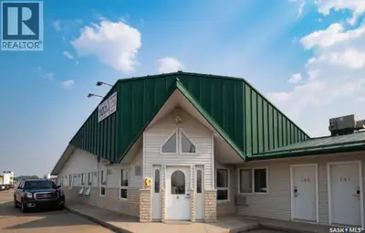 Perfect Inn and Suite in the city of Weyburn, is a prime investment opportunity with 81 guest rooms...