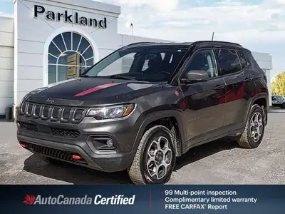 This Jeep Compass delivers a Regular Unleaded I-4 2.4 L/144 engine powering this Automatic transmiss...