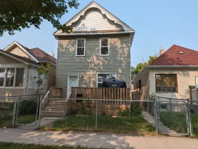 Pet Friendly 2 Bed 1 Bath For Rent