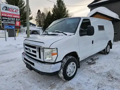 Ford Fourgon Econoline Commercial 2009 Financement disponible sur place avec 1ère, 2ème et 3ème chan...