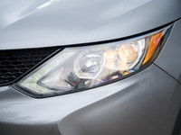 2018 Nissan Qashqai S AWD Surprisingly Spacious, AWD Confidence & Great Value! Discover the perfect... (image 6)