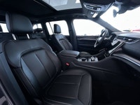 Looking for a *2025 Jeep Grand Cherokee Limited 4WD in Prince George, BC*? This *low-kilometre demo... (image 7)