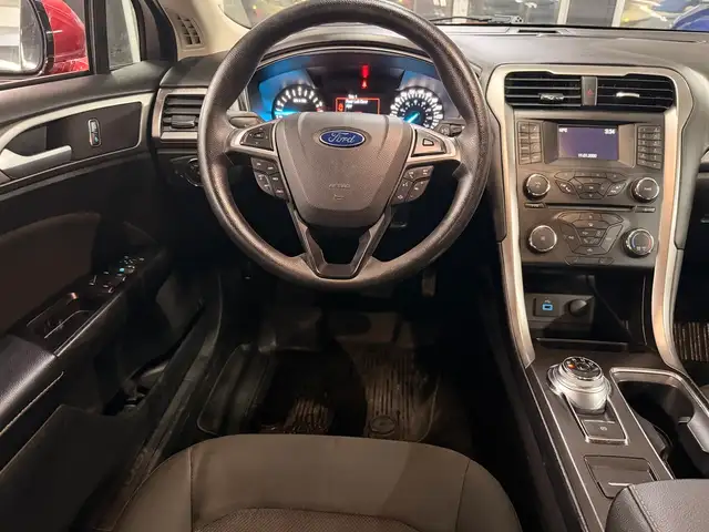 2017 Ford Fusion 4dr Sdn SE FWD in Cars & Trucks in Longueuil / South Shore - Image 16