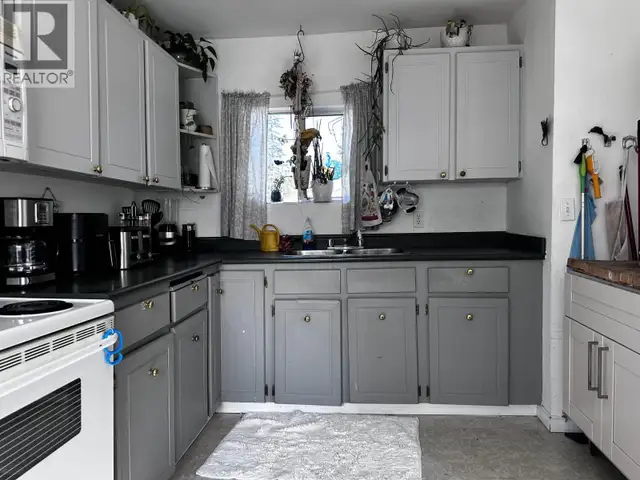 3965 FELKER STREET Lac La Hache, British Columbia in Houses for Sale in 100 Mile House - Image 3