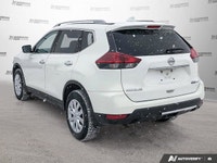 This Nissan Rogue boasts a Regular Unleaded I-4 2.5 L/152 engine powering this Variable transmission... (image 3)