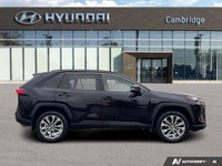 *2022 Toyota RAV4 XLE | Heated Seats | Sunroof | CarPlay | AWD SUV* The *2022 Toyota RAV4 XLE* is bu... (image 5)