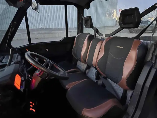 2023 CAN AM DEFENDER LIMITED HD 10 6X6 (FINANCING AVAILABLE) in ATVs in Strathcona County - Image 12