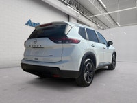 Intelligent All-Wheel Drive | Idle Stop/Start System | Power Panoramic Moonroof | Xtronic CVT | Heat... (image 4)
