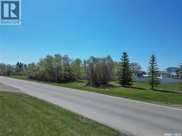 1609 - 1617 Broadway AVENUE Moosomin, Saskatchewan in Land for Sale in Regina - Image 5