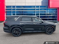 8 Passenger Odometer is 16748 kilometers below market average! Abyss Black Pearl 2023 Hyundai Palisa... (image 6)