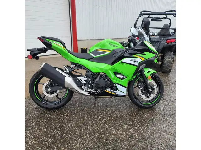 2025 Kawasaki Ninja 500 SE KRT Edition in Street, Cruisers & Choppers in Brantford - Image 5