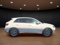 Price includes $1,000 finance credit. Price does not include fees or taxes. The 2025 Audi Q3 40 TFSI... (image 2)