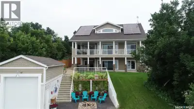 Welcome to 218 South Katepwa Drive in Katepwa Beach, an exceptional custom-built waterfront home. Bu...